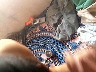 DESI GUJJU BHABHI 7