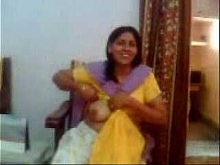 Bhabhi Showing Heart of hearts Up Devar